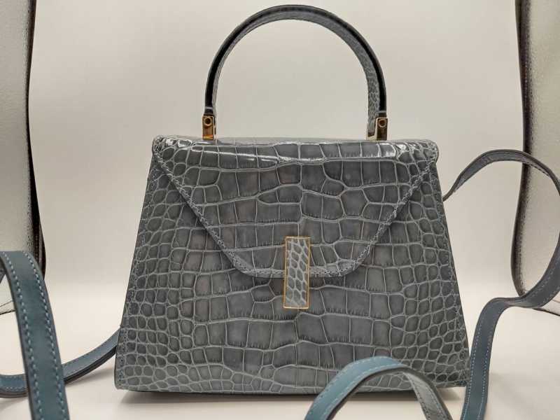 ヴァレクストラ買取　イジィデミニ アリゲーター